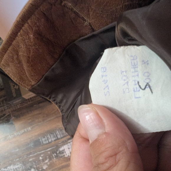 Leather Vest - Picture 5 of 11